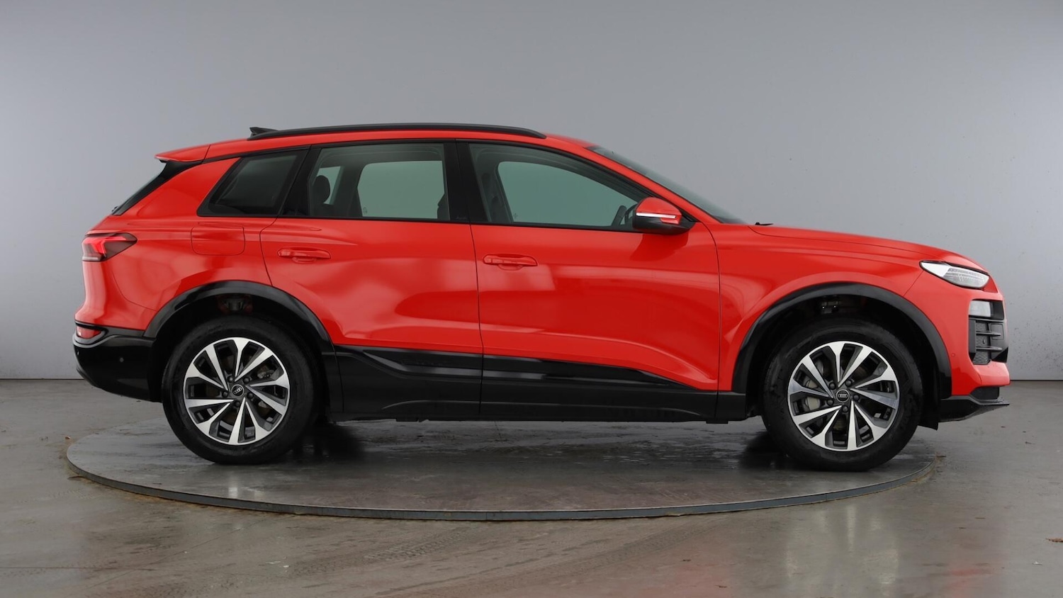 Used Audi Q6 e-tron 2024 for sale - 77602603: Photo 4