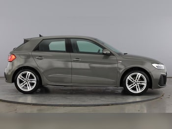 Used Audi A1 2022 for sale - 76352217: Photo