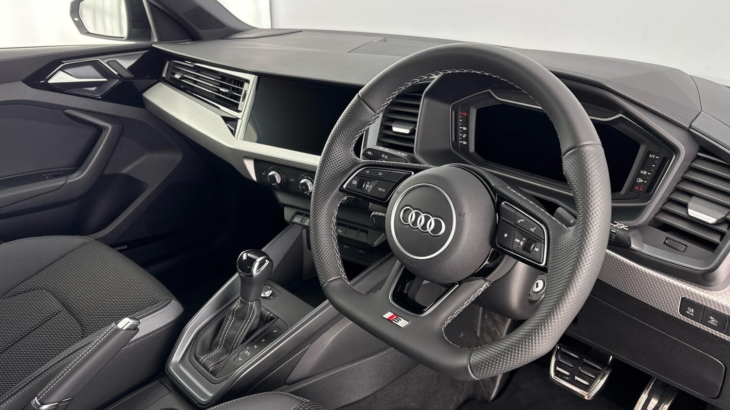Used Audi A1 for sale - 77759556: Photo 6