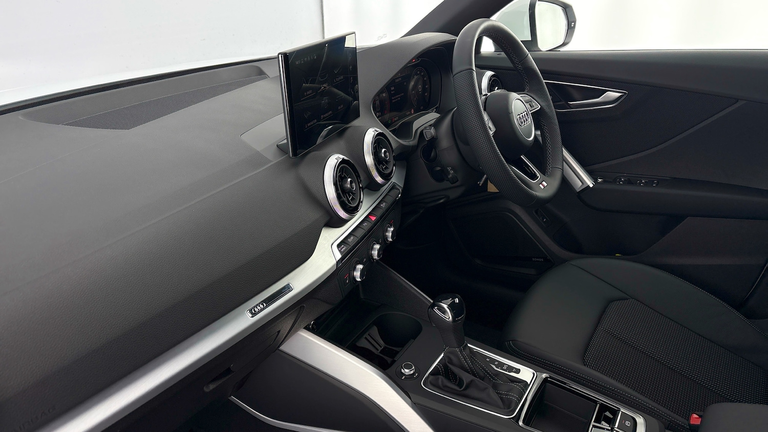 Used Audi Q2 2025 for sale - 77721467: Photo 2