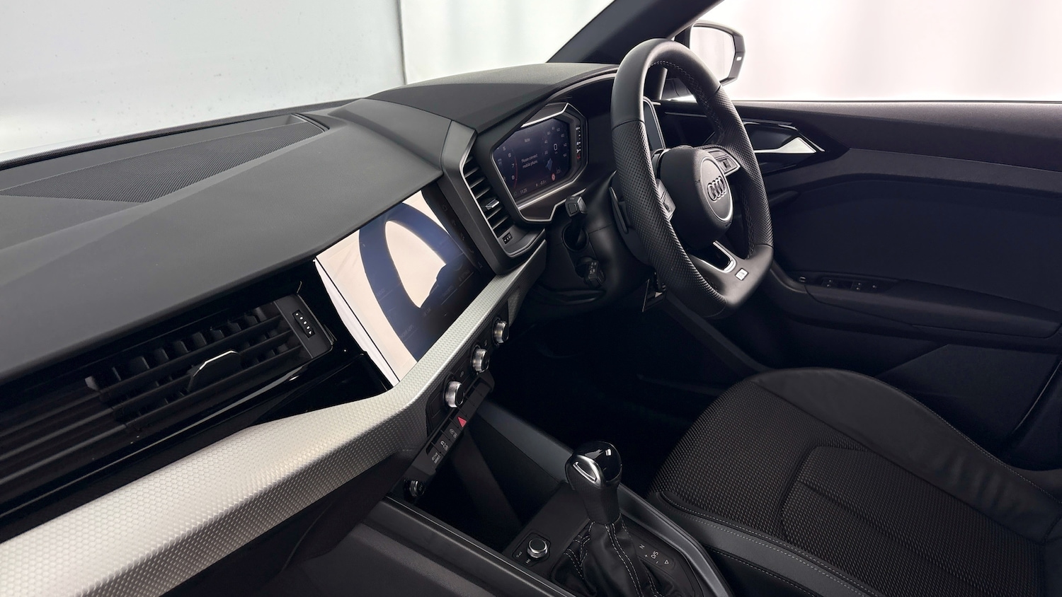 Used Audi A1 2025 for sale - 77505096: Photo 2