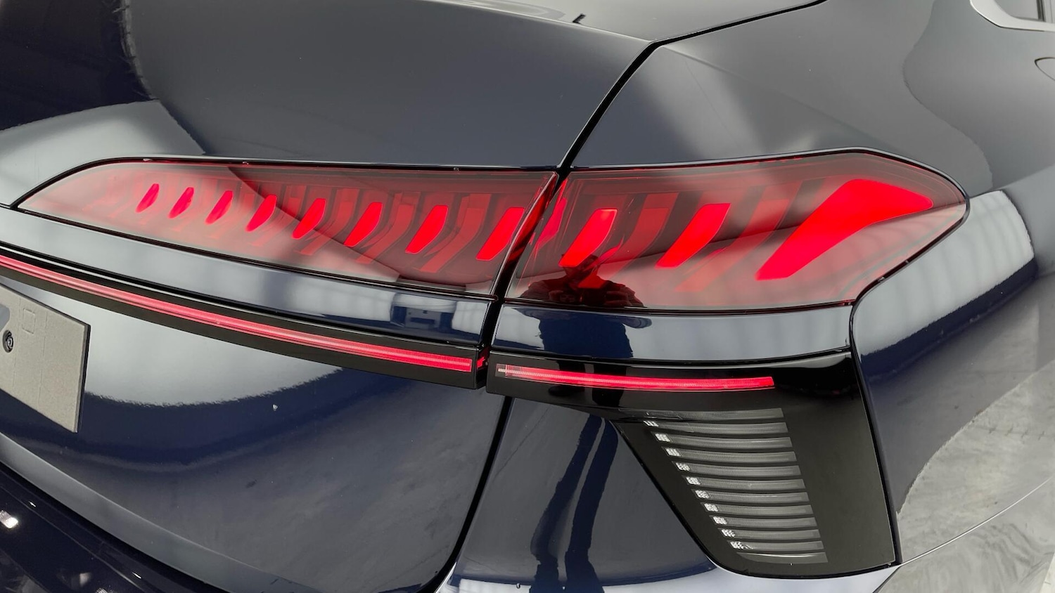 Used Audi A6 Saloon for sale - 77946313: Photo 33