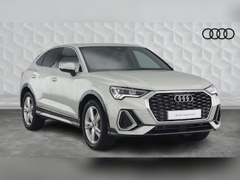 Used Audi Q3 2025 for sale - 76949004: Photo