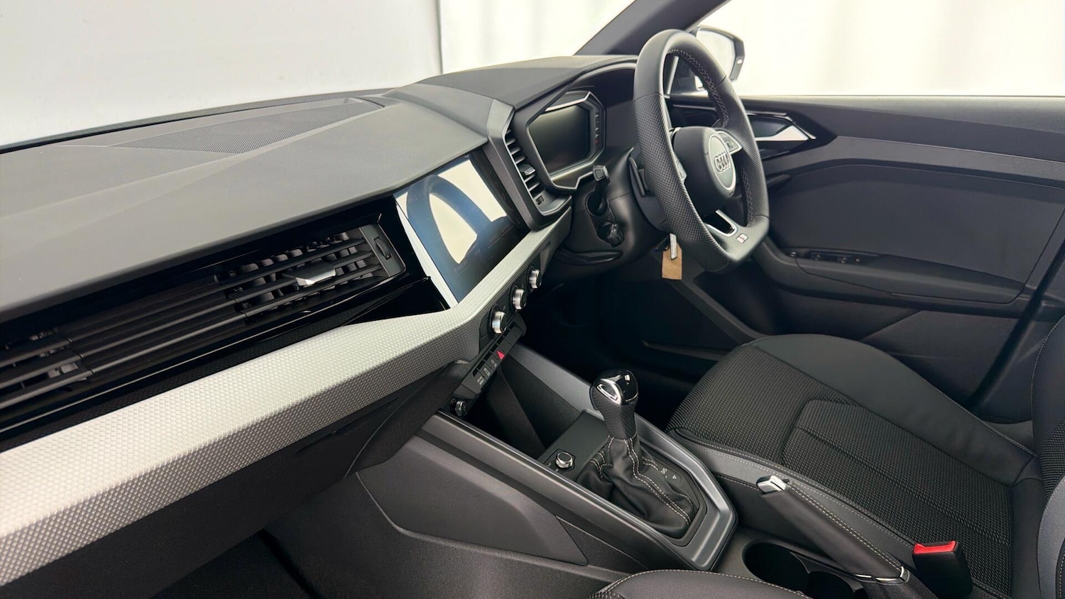 Used Audi A1 2025 for sale - 77721474: Photo 2