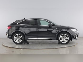 Used Audi Q3 2023 for sale - 75021796: Photo