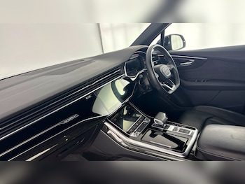 Used Audi Q7 2022 for sale - 78112276: Photo