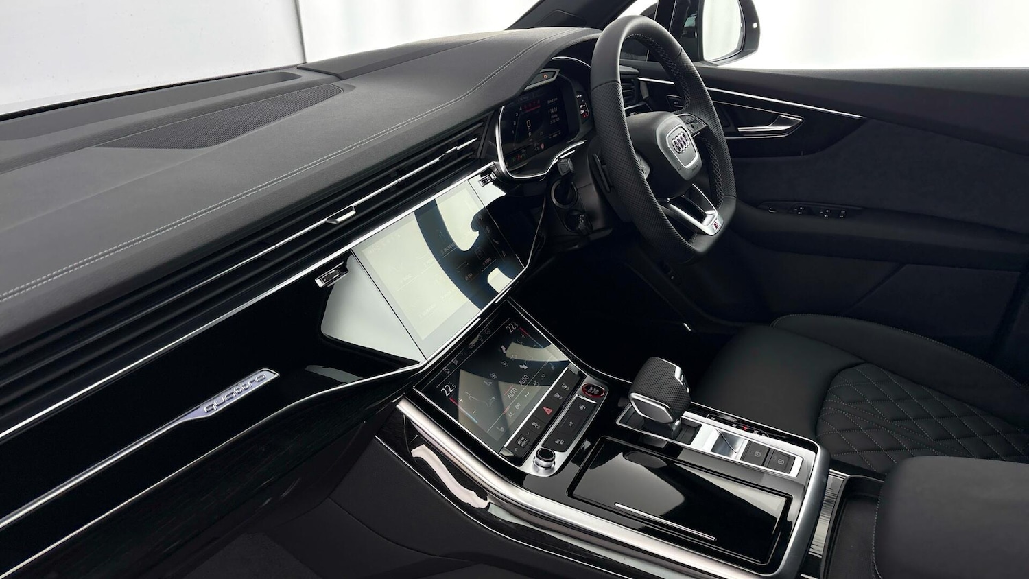 Used Audi Q7 2025 for sale - 77721460: Photo 2