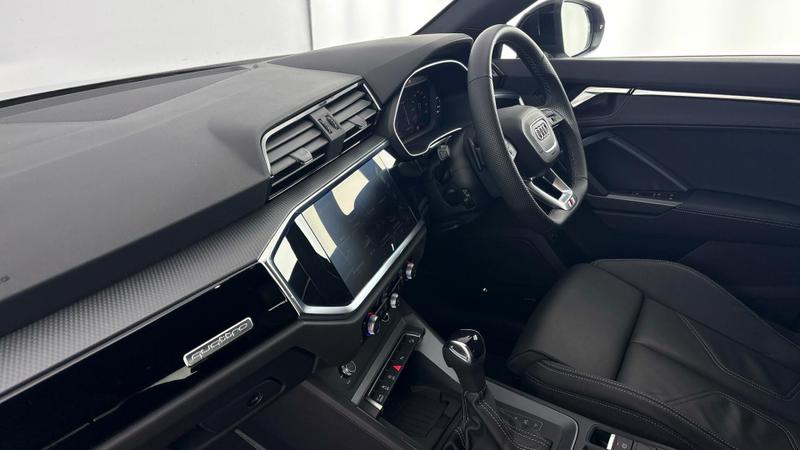 Used Audi Q3 2025 for sale - 77055867: Photo 2