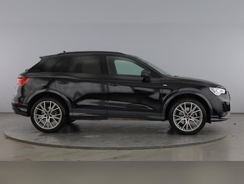 Used Audi Q3 2025 for sale - 77055867: Photo