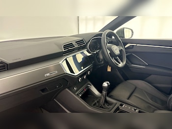 Used Audi Q3 2024 for sale - 79302284: Photo