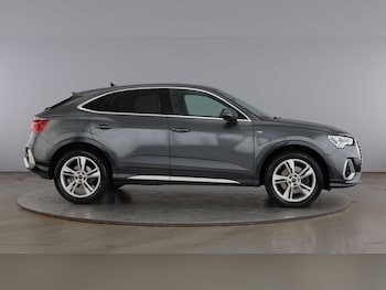Used Audi Q3 2023 for sale - 79335721: Photo