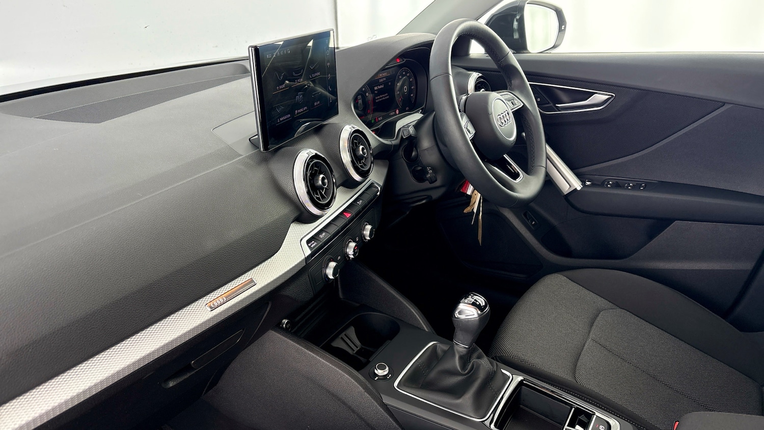 Used Audi Q2 2025 for sale - 77619190: Photo 2