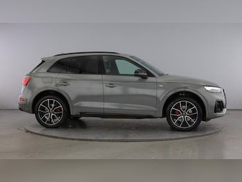 Used Audi Q5 2021 for sale - 76847410: Photo