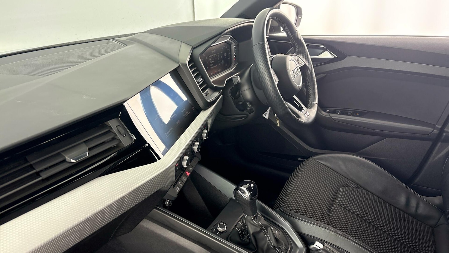 Used Audi A1 2022 for sale - 77505275: Photo 2