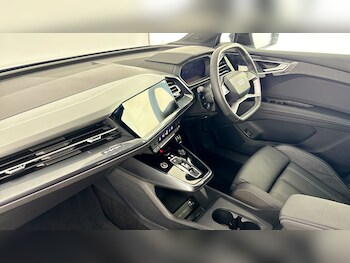 Used Audi Q4 e-tron 2025 for sale - 77881252: Photo