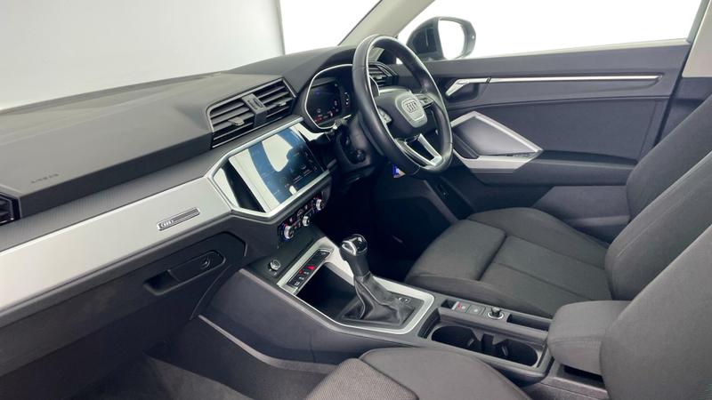 Used Audi Q3 2022 for sale - 75815335: Photo 2