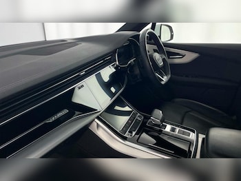 Used Audi Q7 2022 for sale - 76433919: Photo