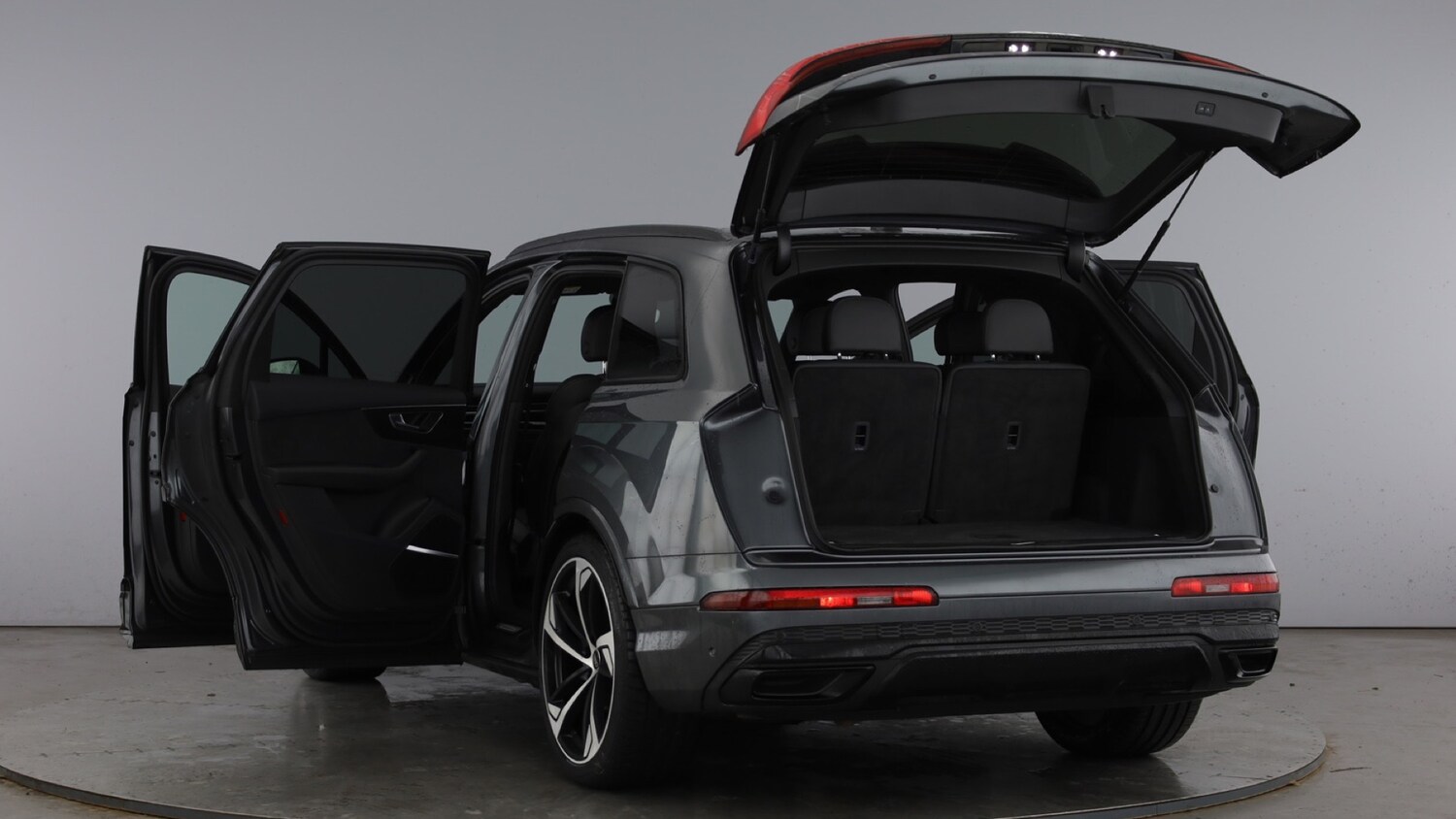 Used Audi Q7 2023 for sale - 77715605: Photo 11