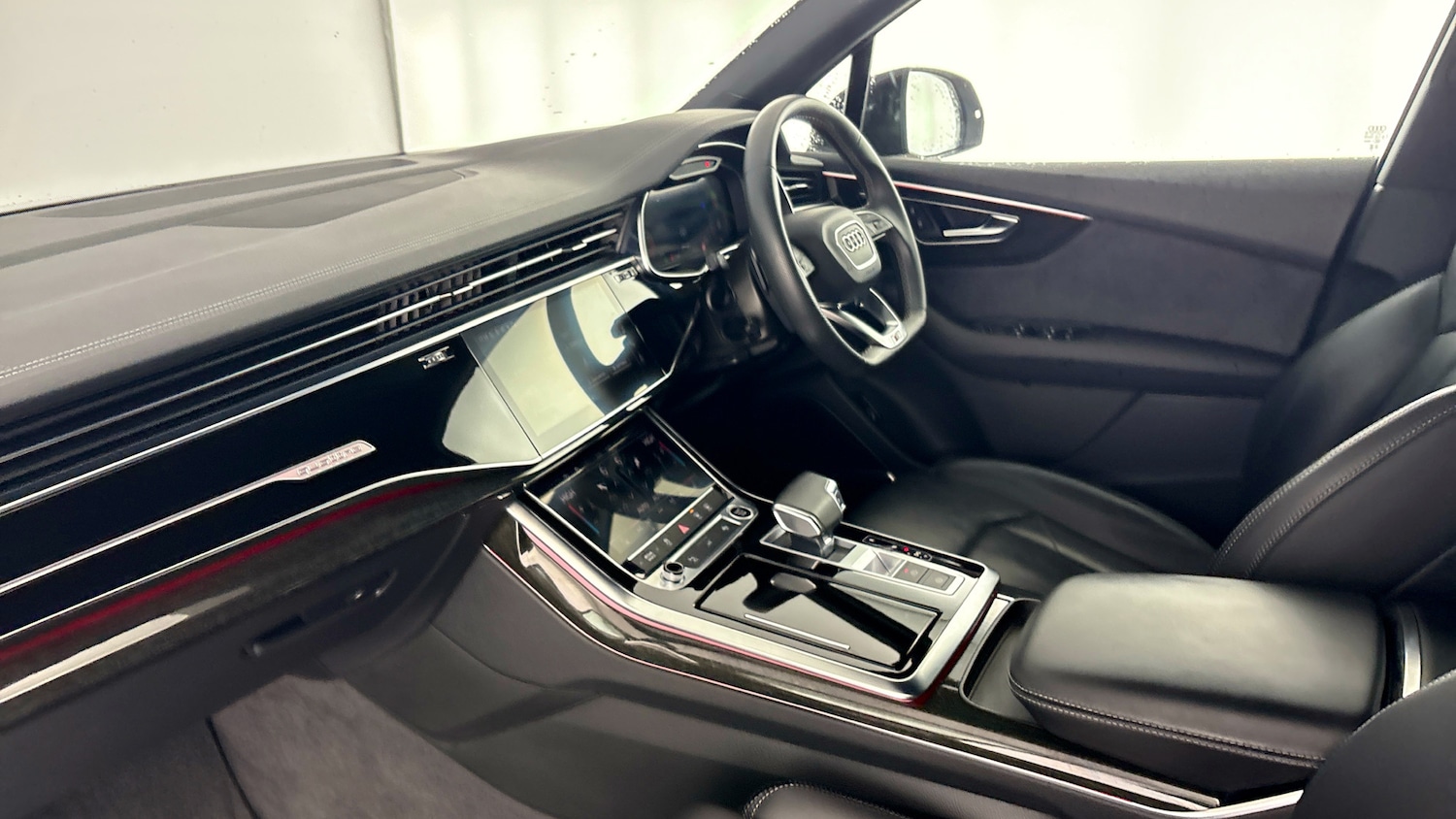 Used Audi Q7 2023 for sale - 77715605: Photo 2