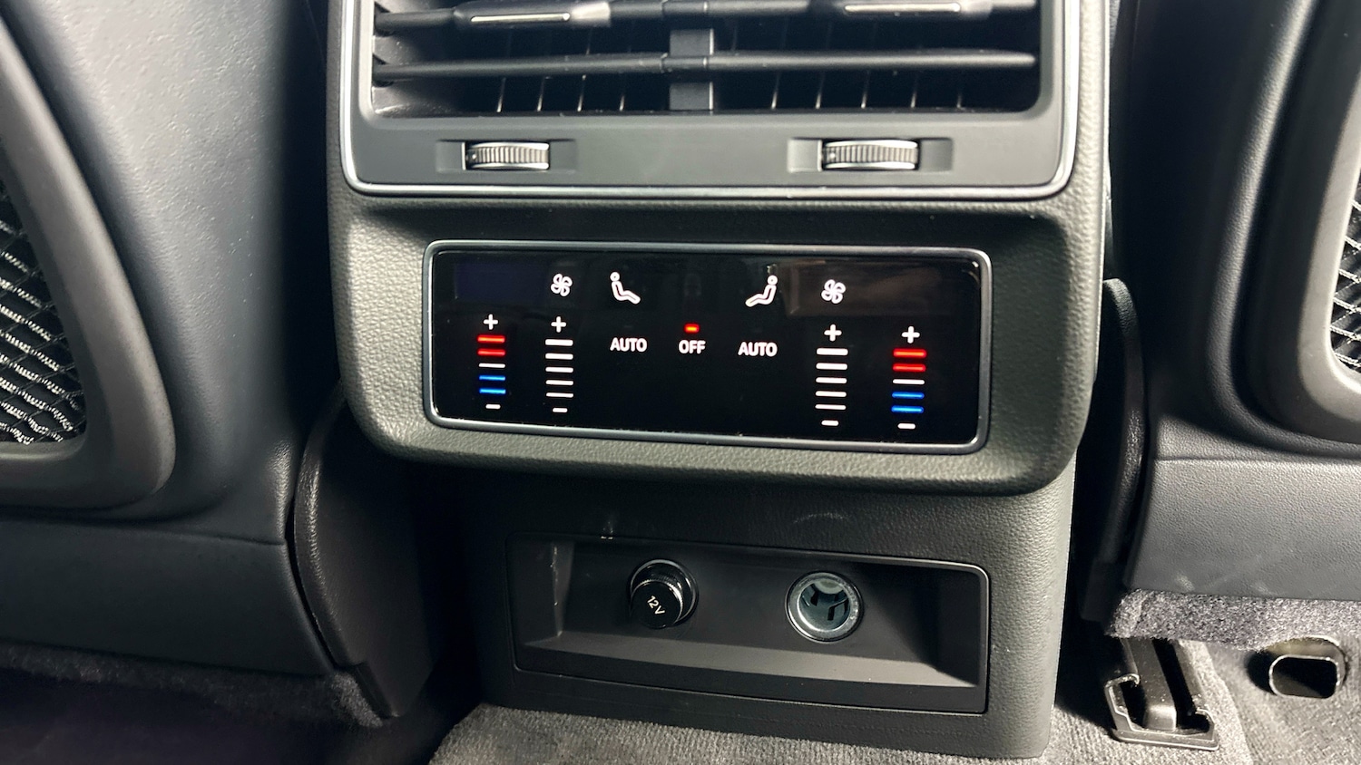 Used Audi Q7 2023 for sale - 77715605: Photo 31