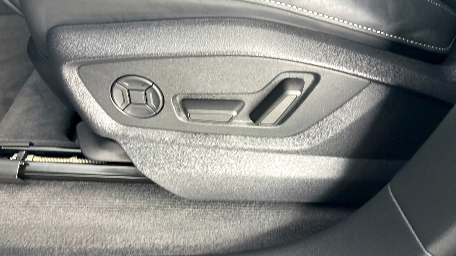 Used Audi Q7 2023 for sale - 77715605: Photo 40