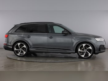 Used Audi Q7 2023 for sale - 77715605: Photo