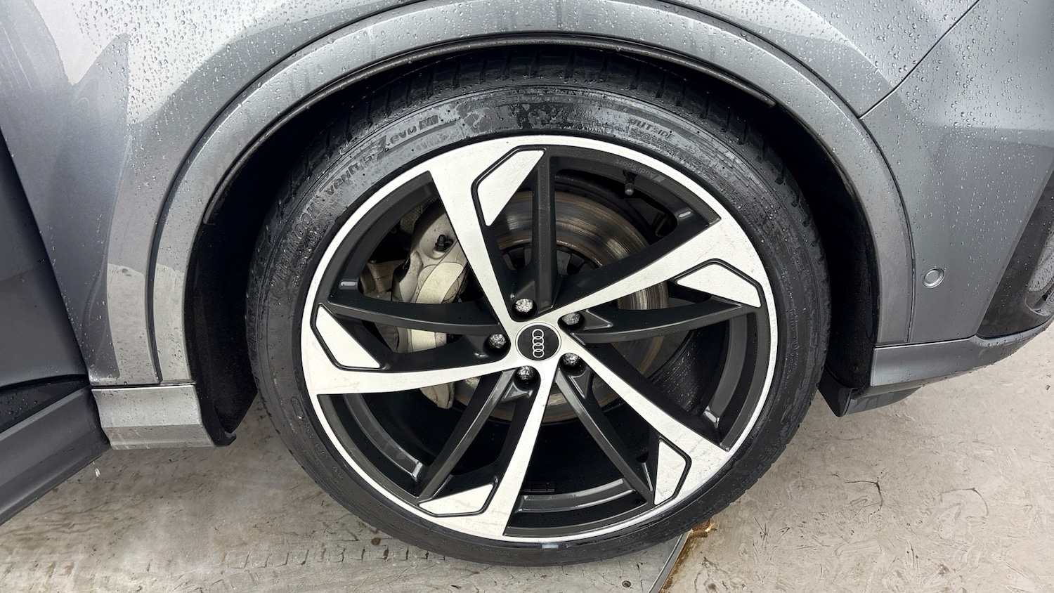 Used Audi Q7 2023 for sale - 77715605: Photo 5