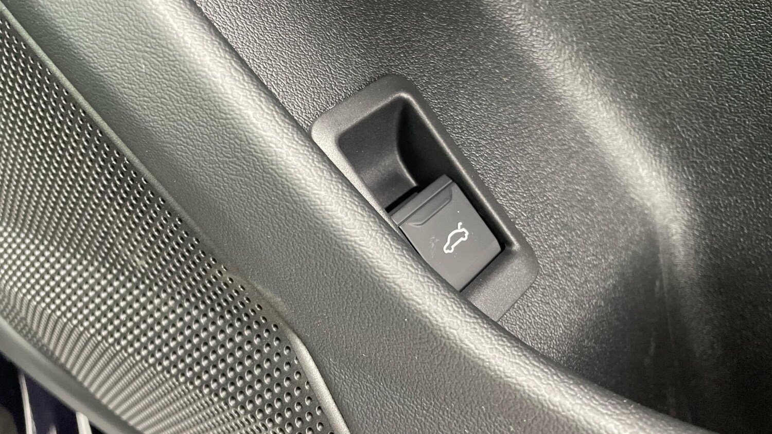 Used Audi A6 Saloon for sale - 77759568: Photo 24