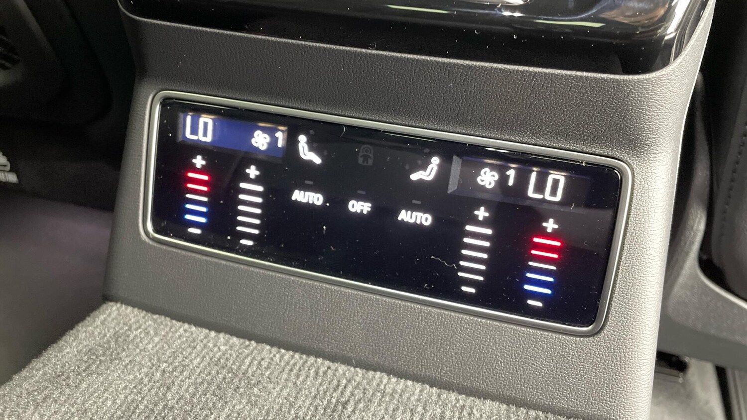 Used Audi A6 Saloon for sale - 77759568: Photo 30