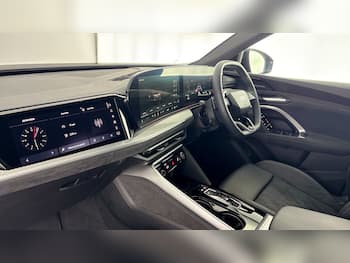 Used Audi Q5 2025 for sale - 79386373: Photo