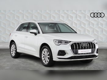 Used Audi Q3 2023 for sale - 77650343: Photo
