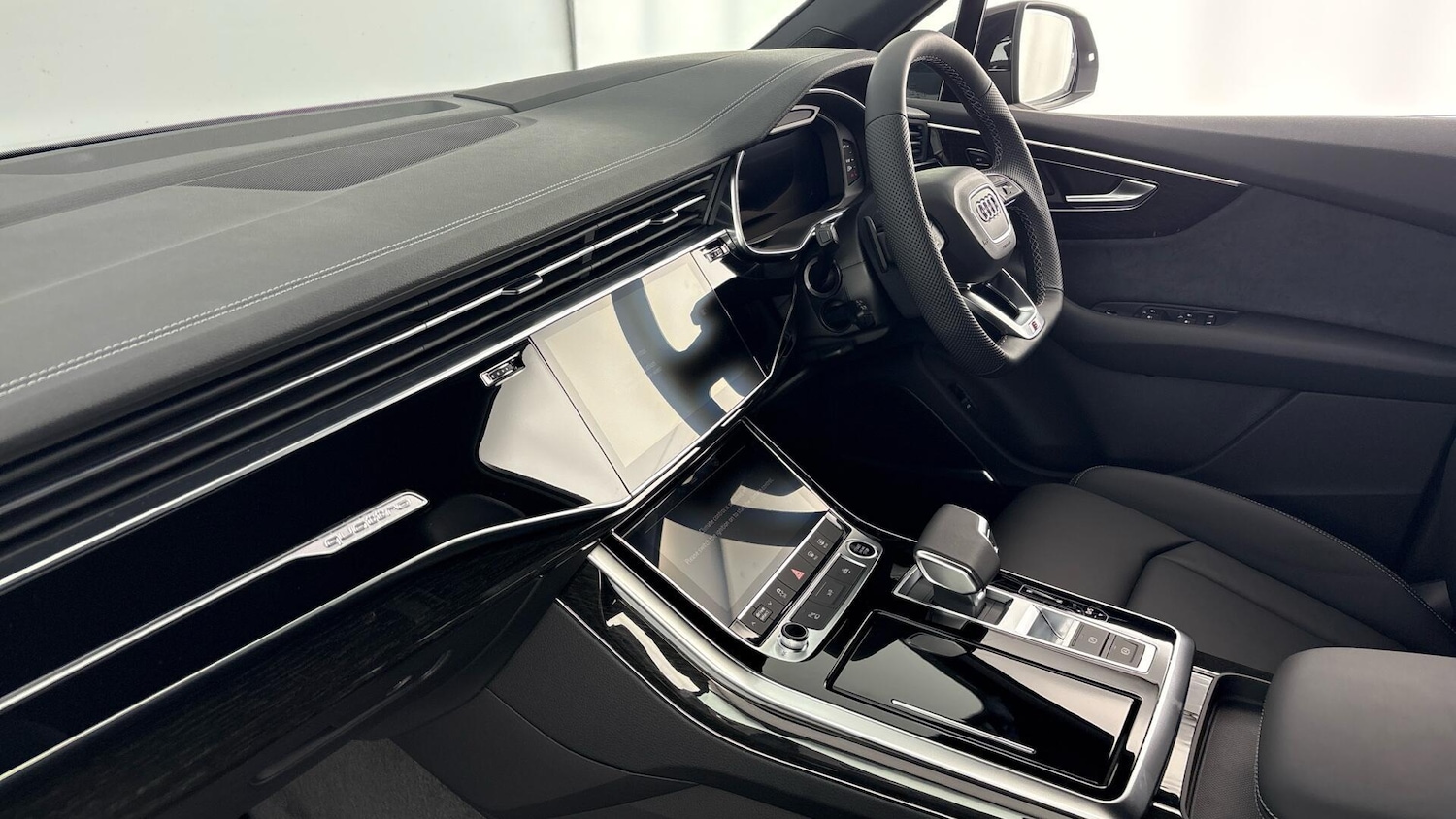 Used Audi Q7 for sale - 77759565: Photo 2