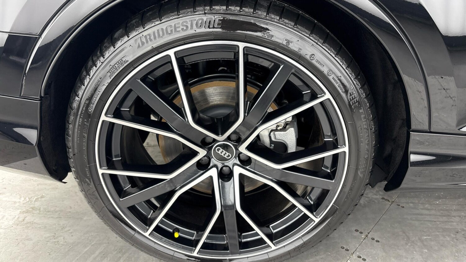 Used Audi Q7 for sale - 77759565: Photo 32