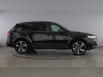 Used Audi Q7 2023 for sale - 79025156: Photo