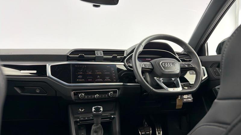 Used Audi Q3 2025 for sale - 75952510: Photo 30