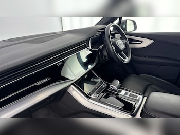 Used Audi Q7 2023 for sale - 79451461: Photo