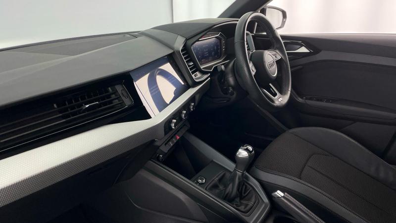 Used Audi A1 2023 for sale - 76097257: Photo 2
