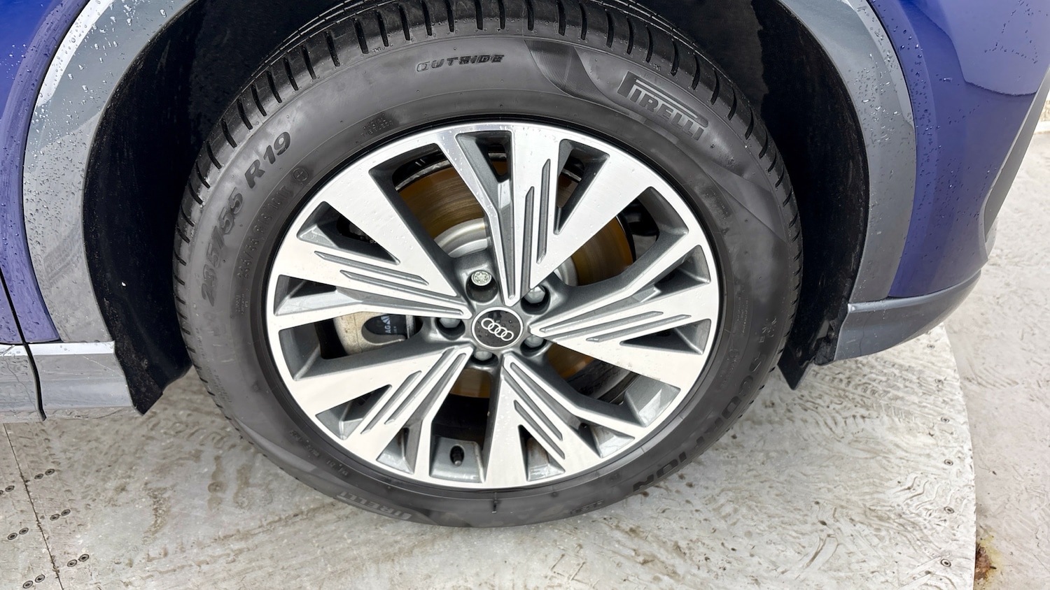 Used Audi Q4 e-tron 2025 for sale - 77505270: Photo 5