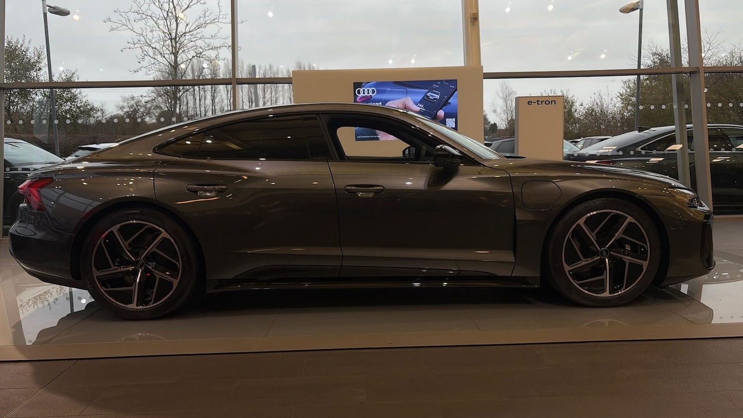 Used Audi e-tron GT for sale - 77602585: Photo 4