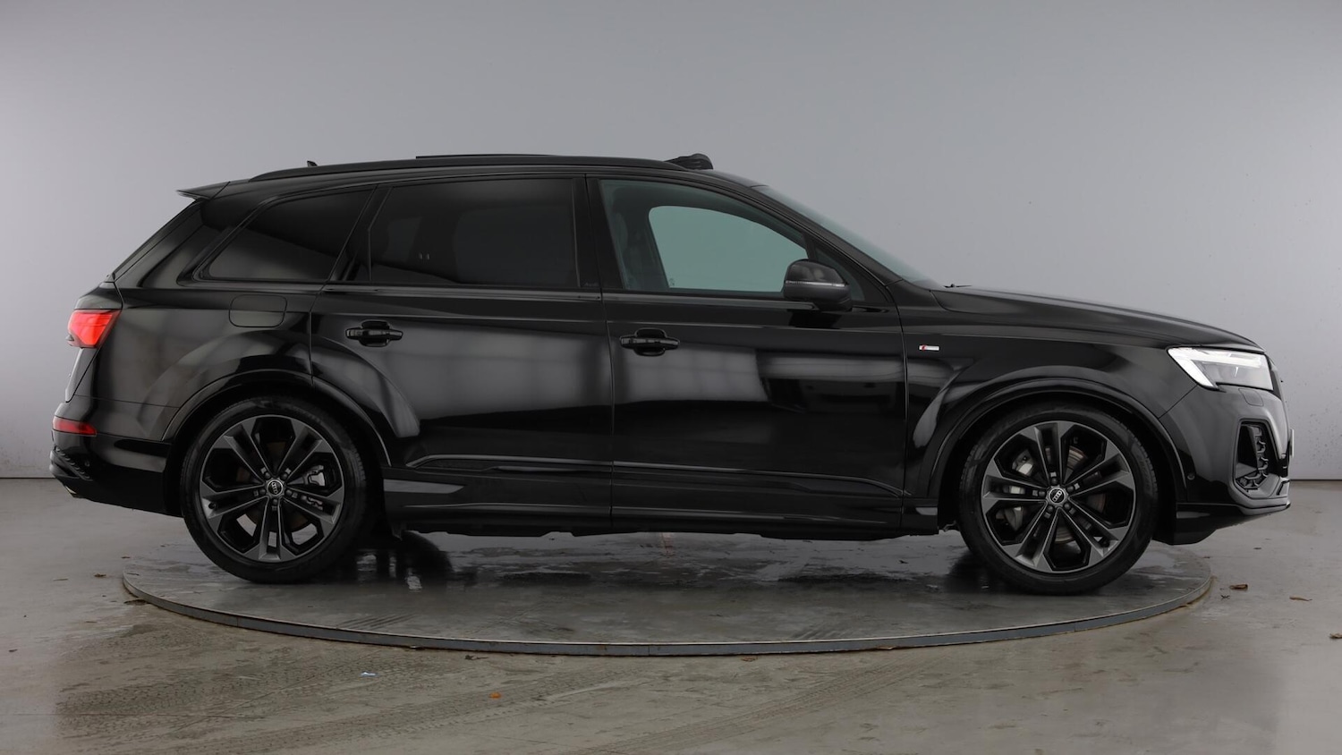 Used Audi Q7 2025 for sale - 77602779: Photo 4