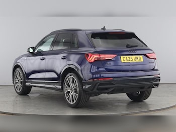 Used Audi Q3 2025 for sale - 76933595: Photo