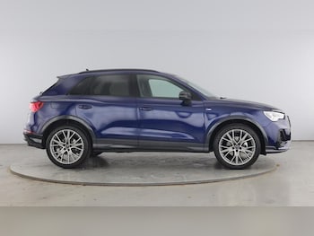 Used Audi Q3 2025 for sale - 76933595: Photo