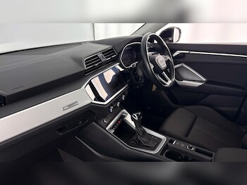 Used Audi Q3 2023 for sale - 77505297: Photo