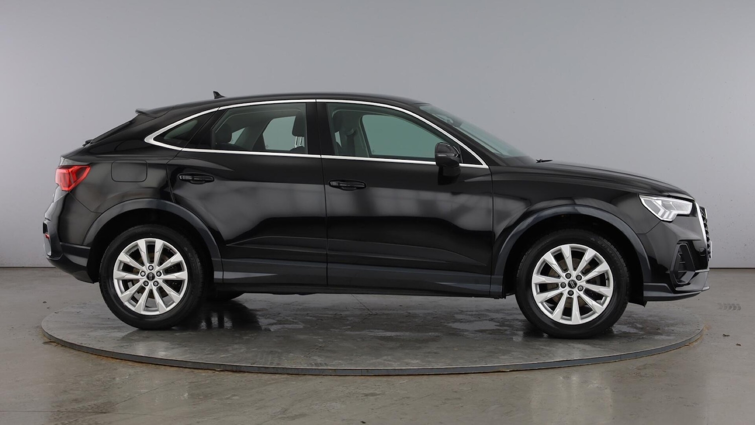 Used Audi Q3 2023 for sale - 77505297: Photo 4