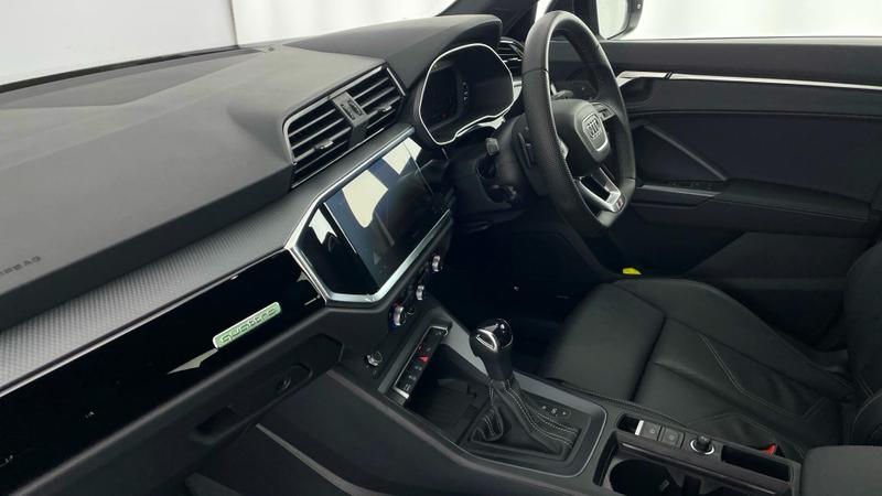 Used Audi Q3 2025 for sale - 77063951: Photo 2