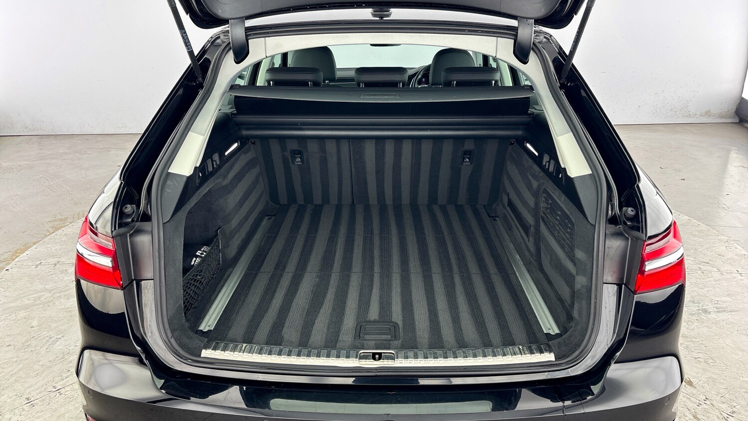 Used Audi A6 2022 for sale - 78155552: Photo 42