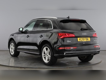 Used Audi Q5 2019 for sale - 76302829: Photo