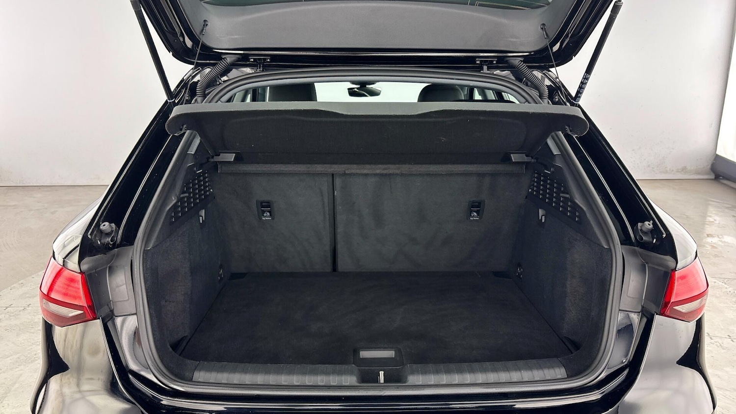 Used Audi A3 2023 for sale - 77991869: Photo 32