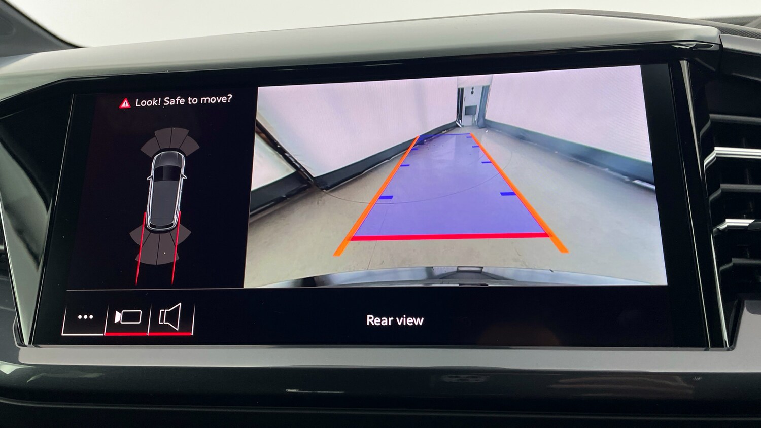 Used Audi Q4 e-tron 2025 for sale - 77602798: Photo 26