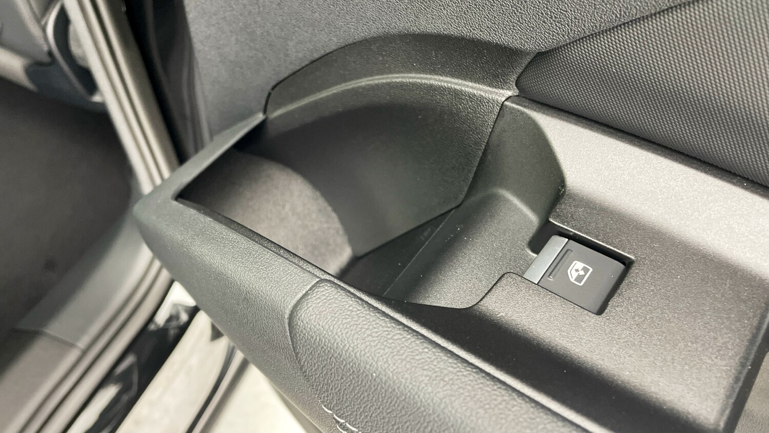 Used Audi Q4 e-tron 2025 for sale - 77602798: Photo 31